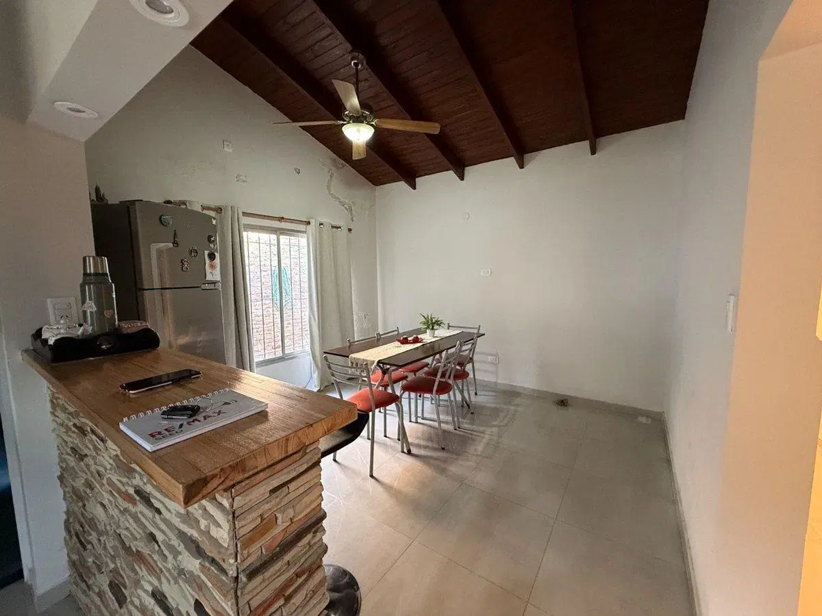 CASA EN VENTA EN PERGAMINO CON PATIO 3