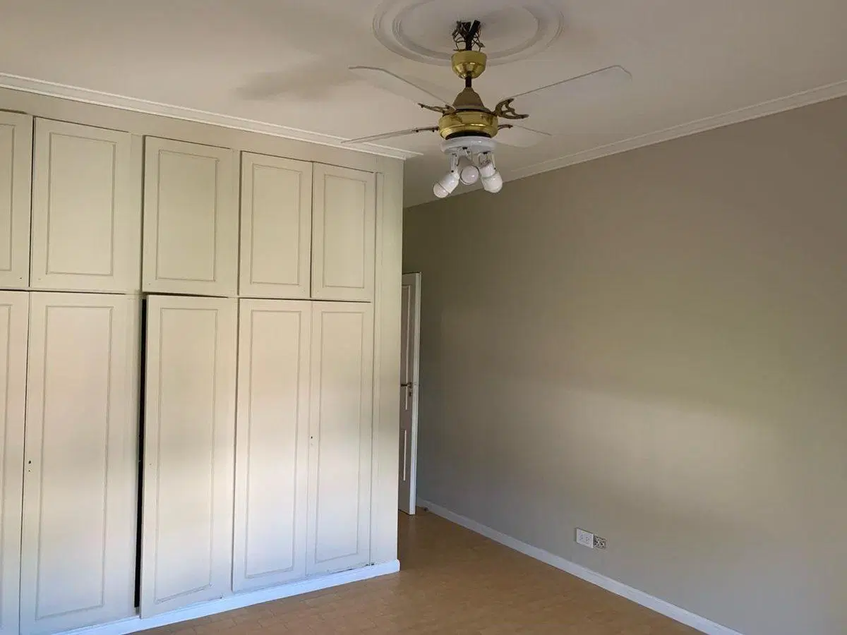 CASA EN VENTA EN PEHUAJÓ CON PILETA 5