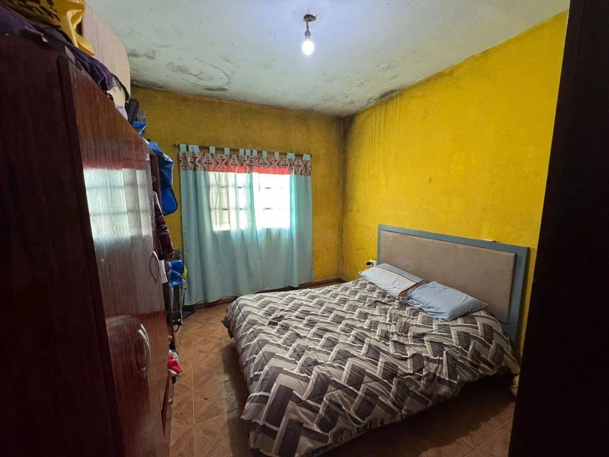 CASA EN VENTA EN CHACABUCO CON PATIO 8