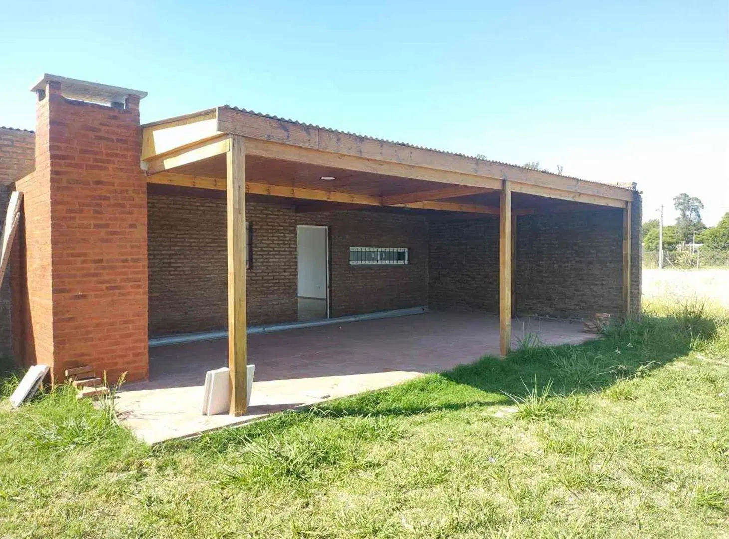 CASA A ESTRENAR EN VENTA MANUEL OCAMPO CON PILETA 8