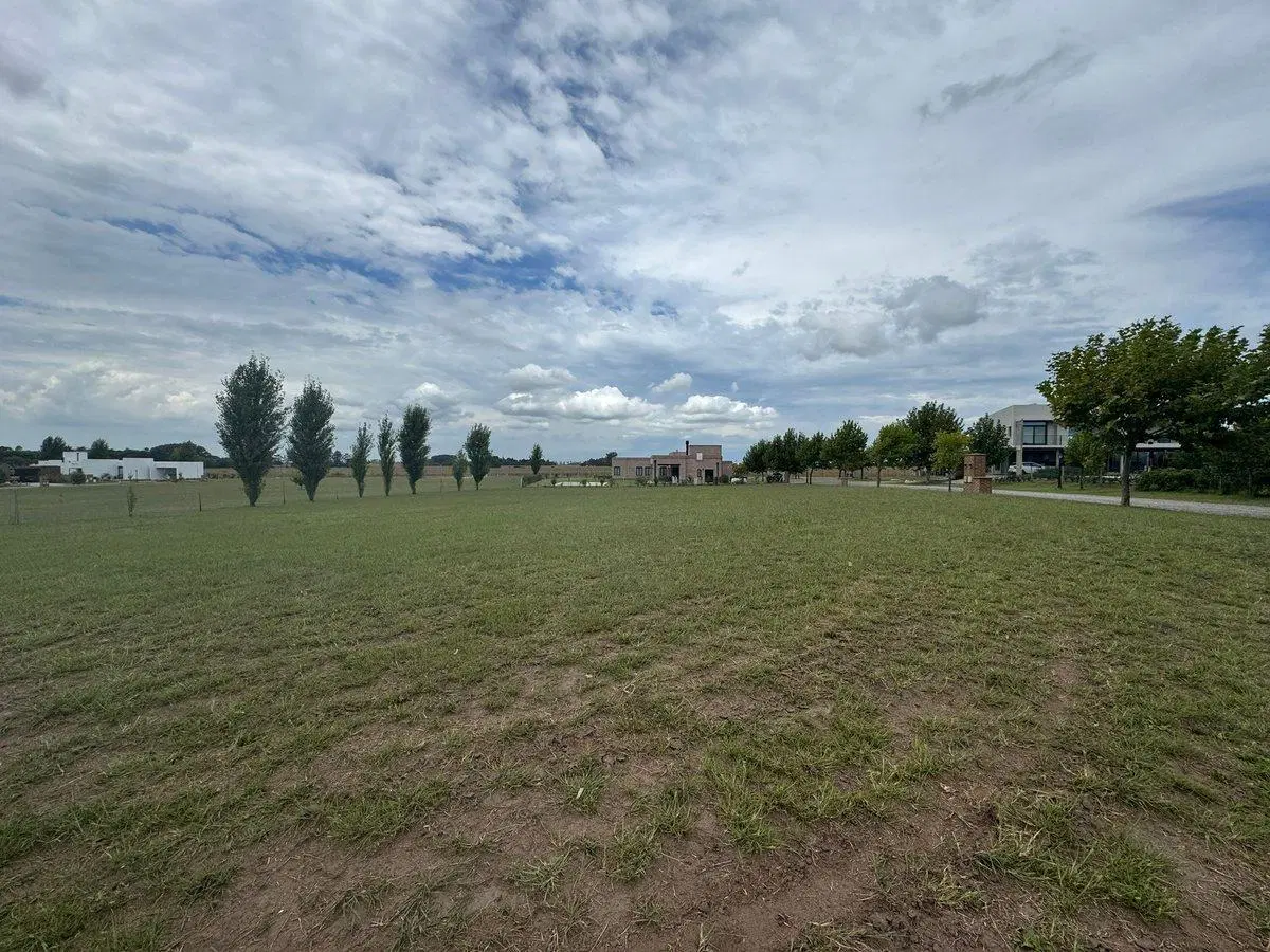 LOTE EN VENTA EN JUNIN 4