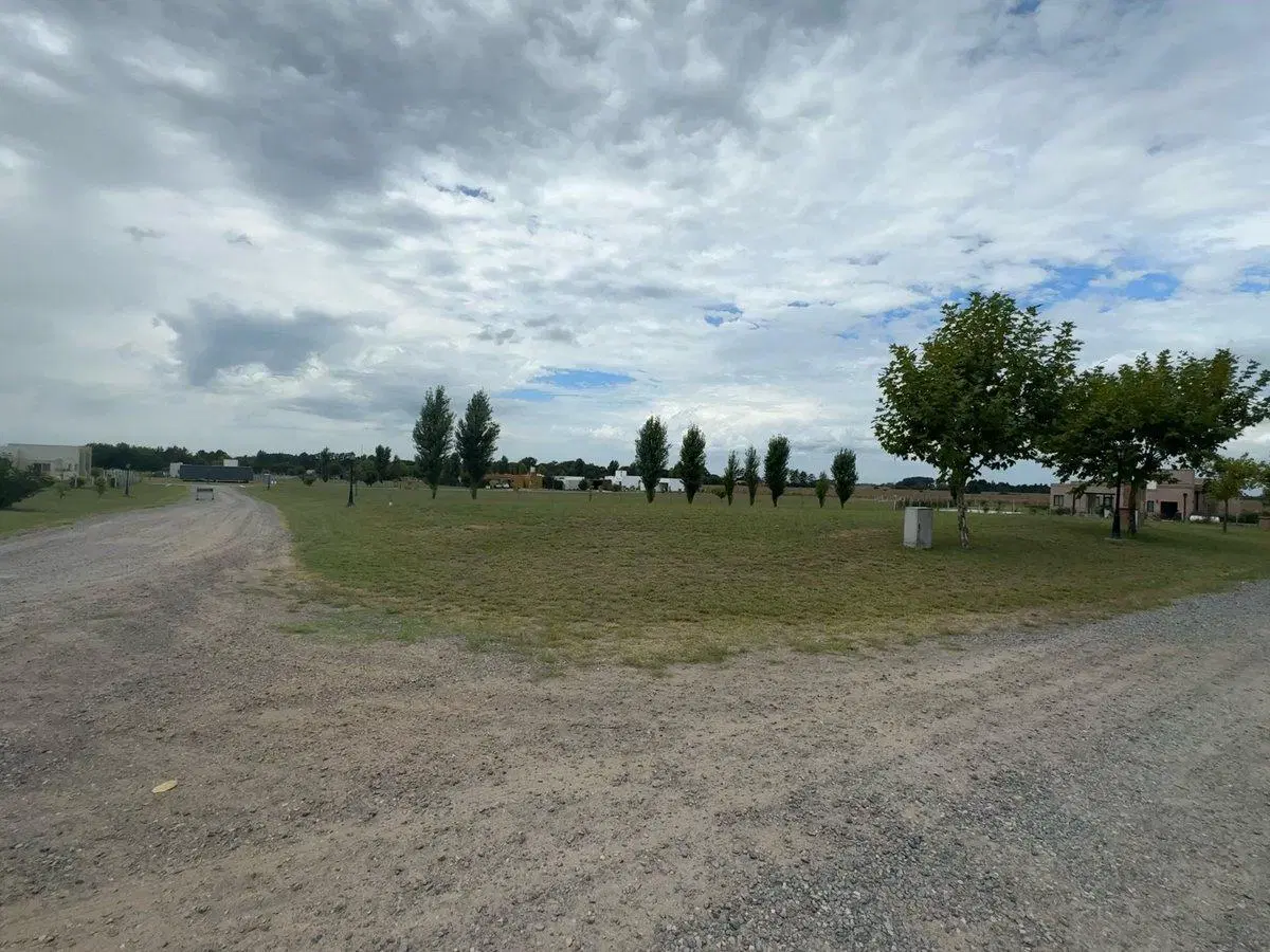 LOTE EN VENTA EN JUNIN 2