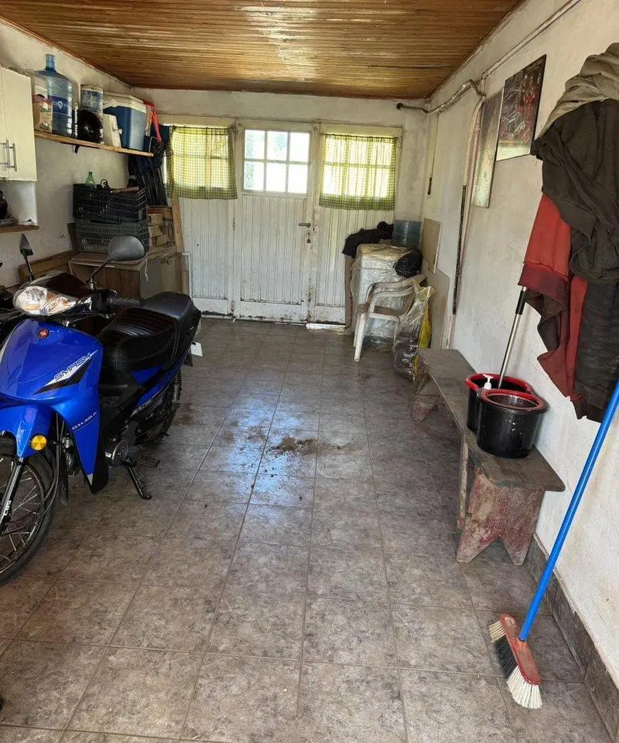 CASA EN VENTA EN VEDIA CON PATIO Y GARAGE 4