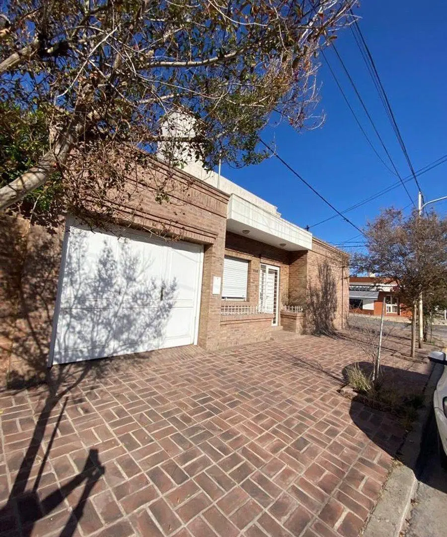 CASA EN VENTA EN PERGAMINO 2