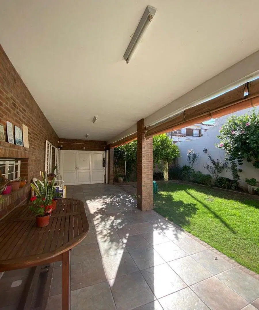 CASA EN VENTA EN PERGAMINO 5