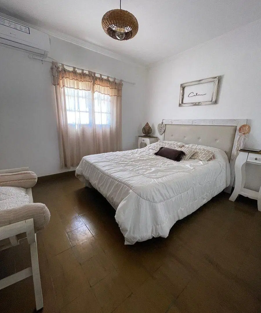 CASA EN VENTA EN ARRECIFES CON PATIO 2