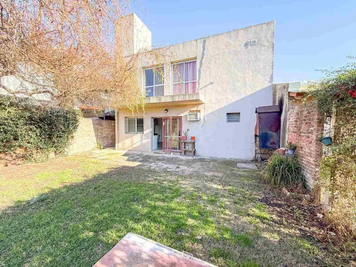 CASA EN VENTA EN PERGAMINO CON AMPLIO PATIO 4