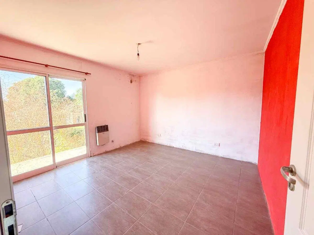 CASA EN VENTA EN PERGAMINO CON AMPLIO PATIO 2
