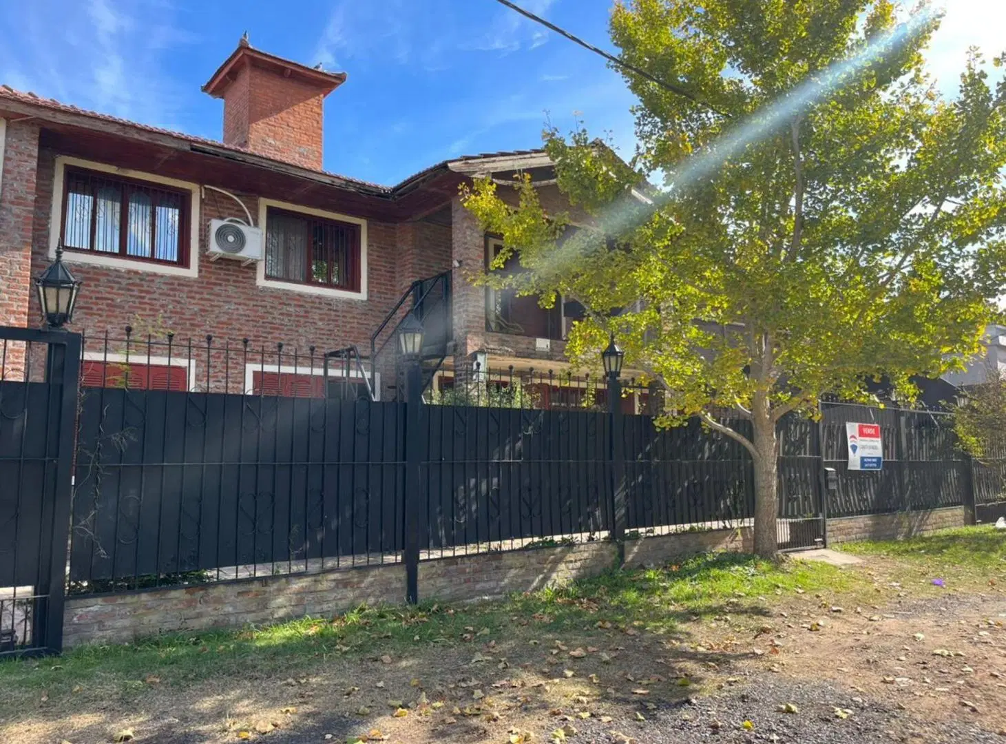 CASA EN VENTA EN PERGAMINO CON PATIO 2