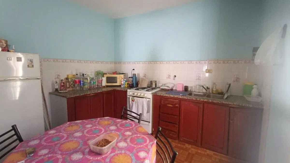 CASA EN VENTA EN PERGAMINO CON PATIO 2