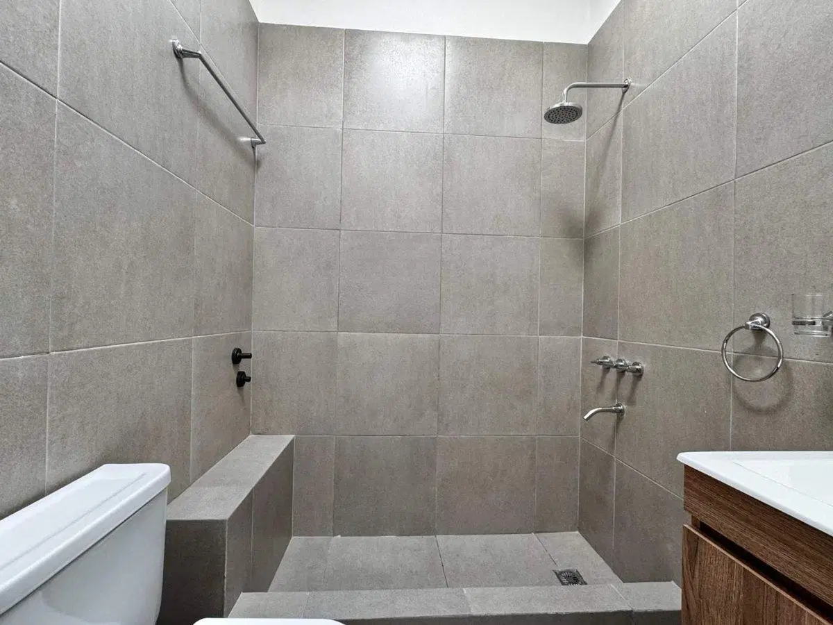 CASA EN VENTA EN PERGAMINO CON GARAGE 4