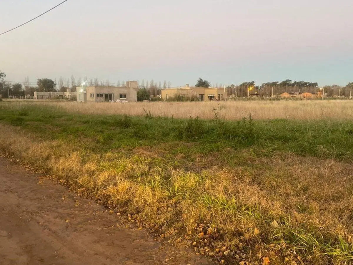 LOTE EN VENTA EN BRAGADO 4