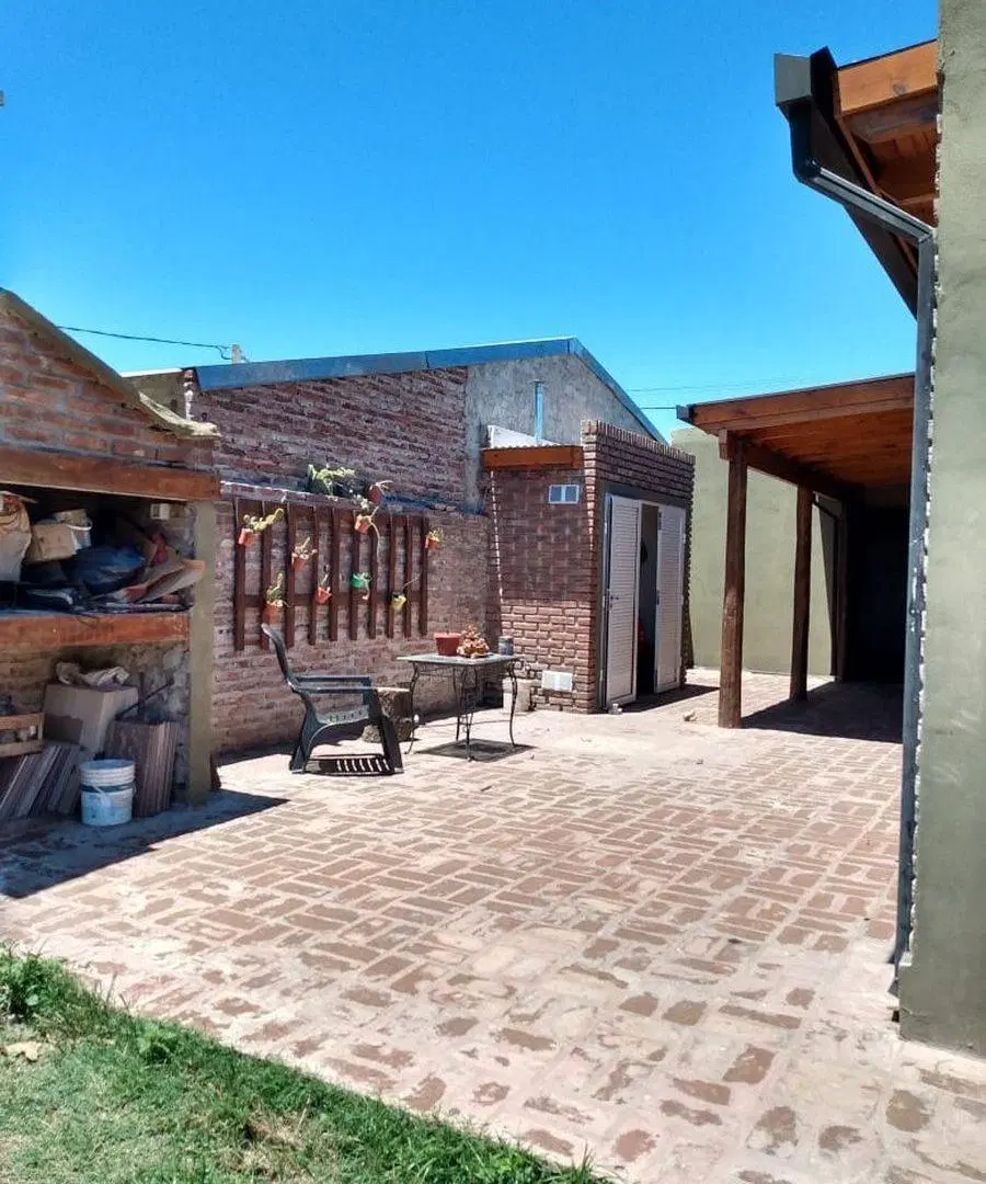 CASA EN VENTA EN MARIANO H. ALFONZO, PERGAMINO 5