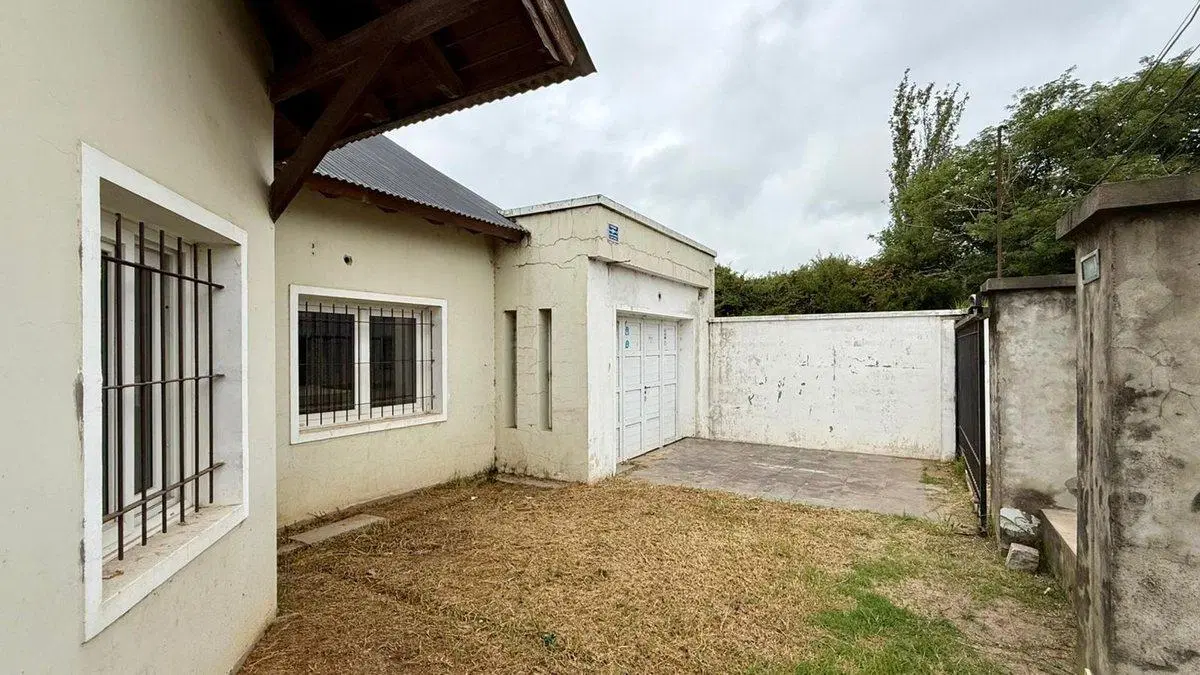 CASA EN VENTA EN PERGAMINO 4