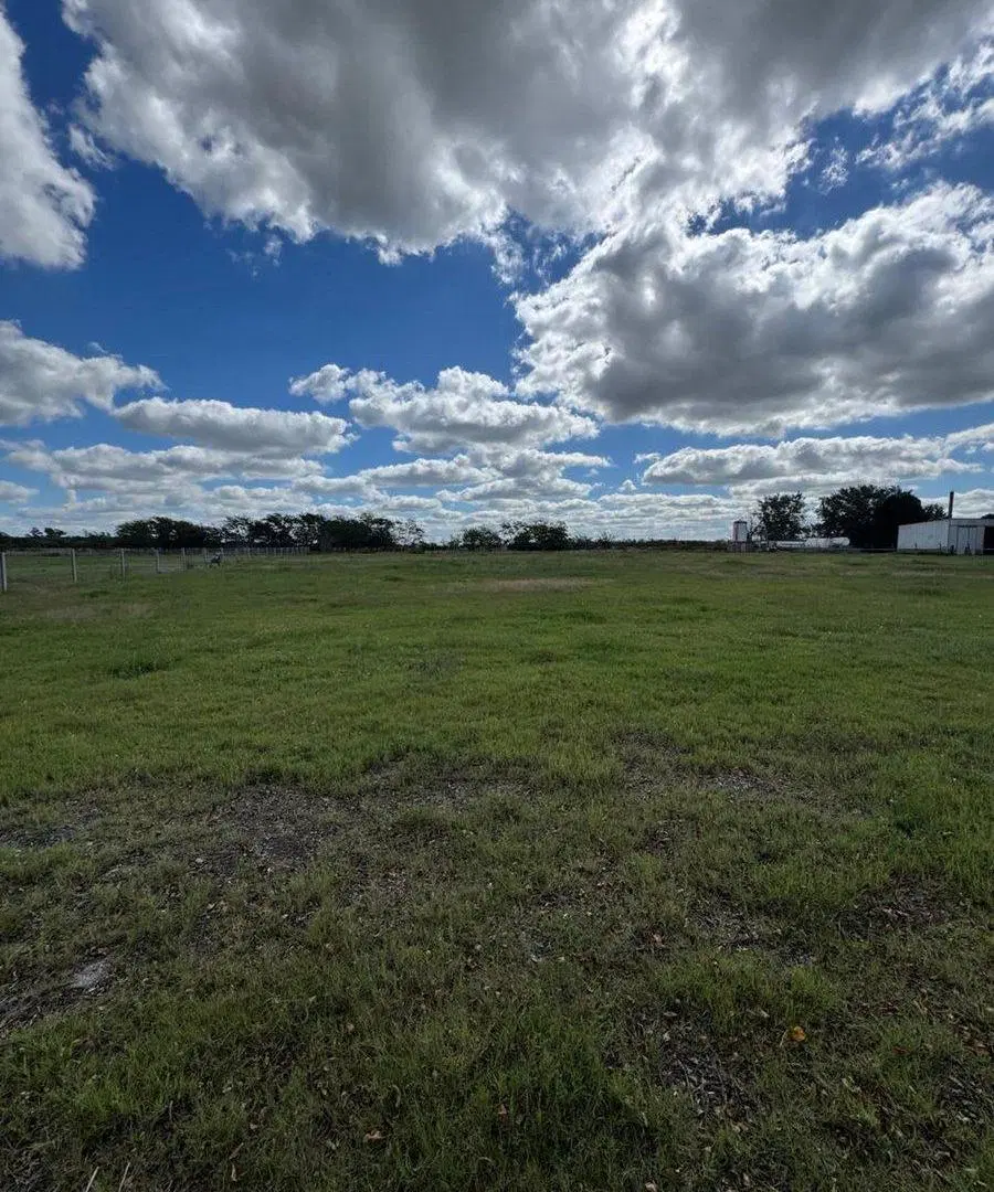 LOTE INDUSTRIAL EN VENTA EN LINCOLN 3