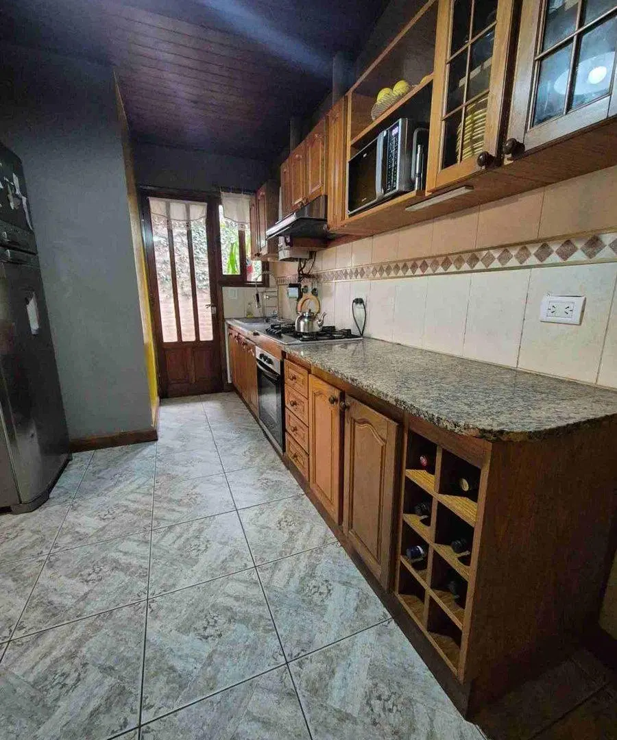 CASA EN VENTA EN CHACABUCO 4