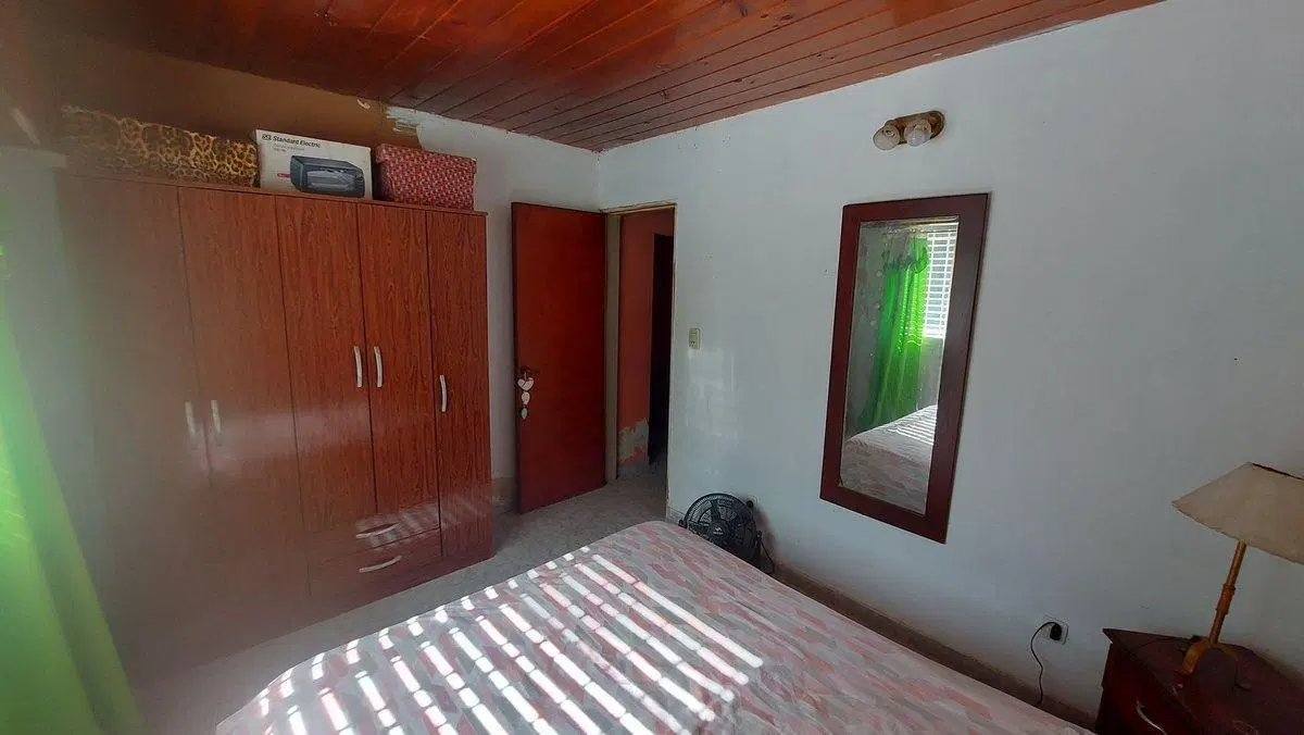 CASA EN VENTA EN ARRECIFES CON PILETA 5