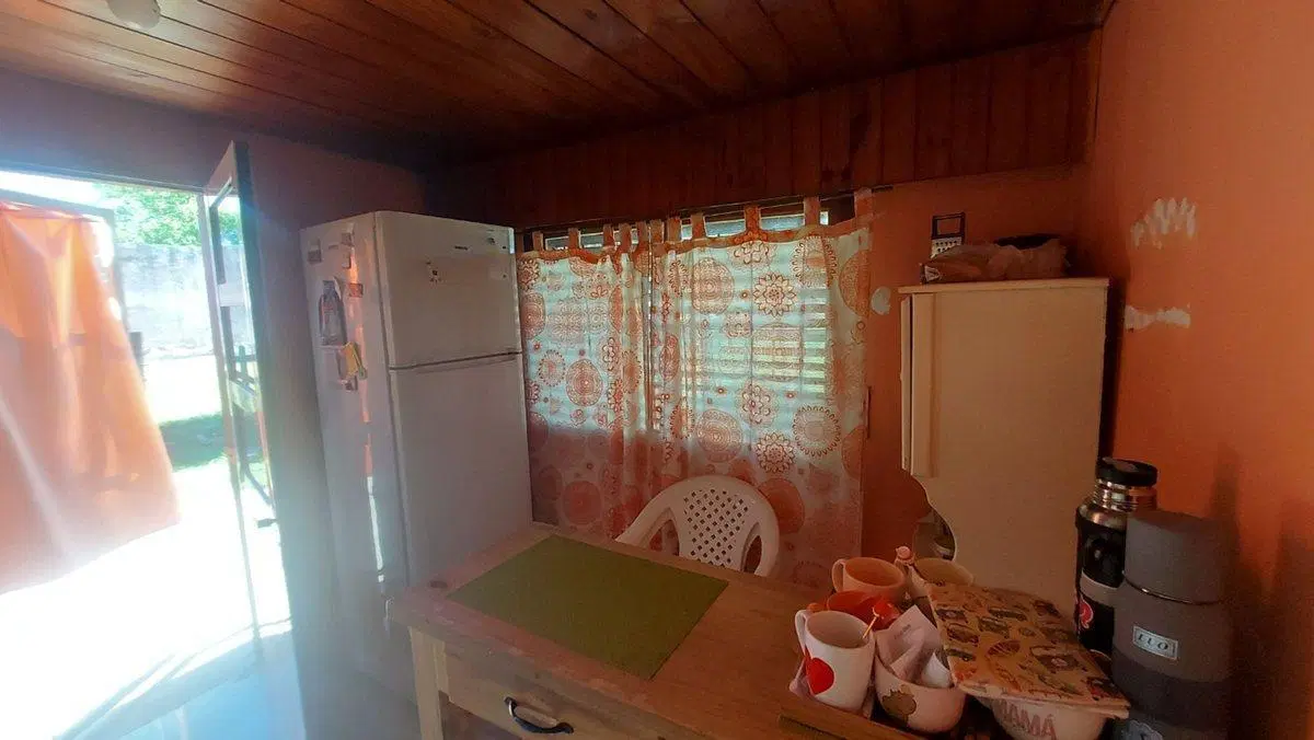 CASA EN VENTA EN ARRECIFES CON PILETA 4