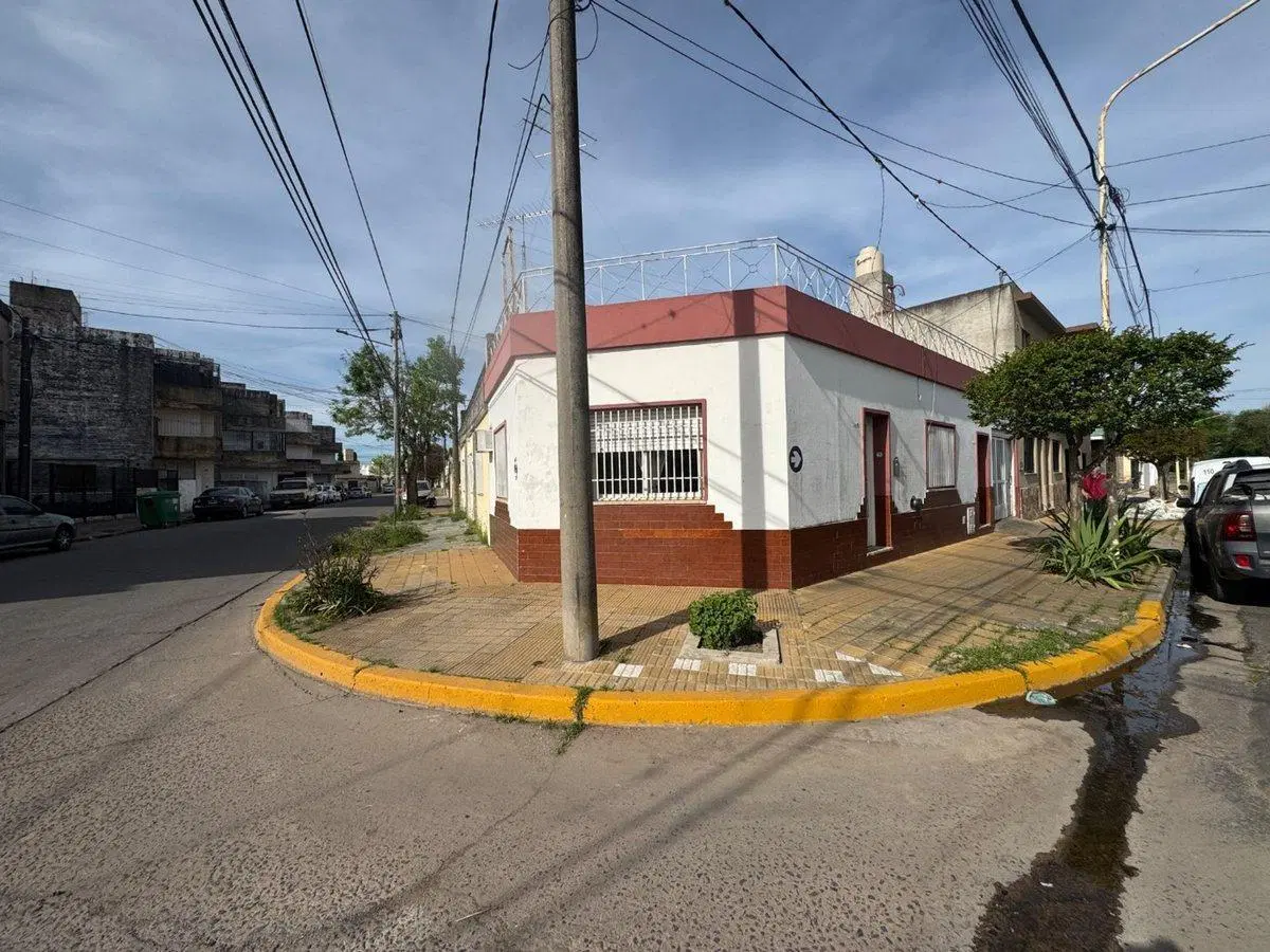 CASA EN VENTA EN PERGAMINO 3