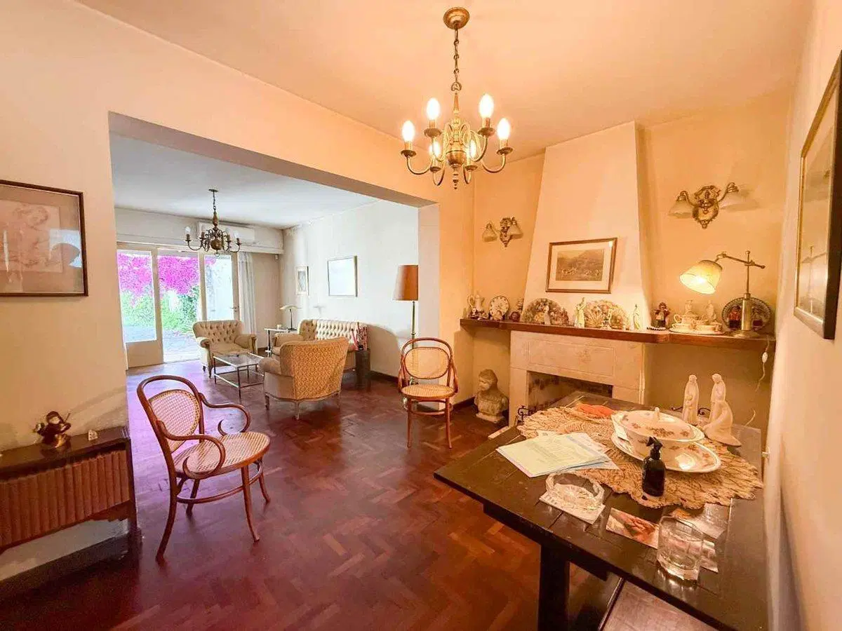 CASA EN VENTA EN EL CENTRO DE PERGAMINO CON PILETA 4