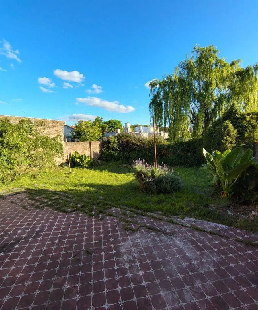 CASA EN VENTA EN PERGAMINO CON PATIO 4