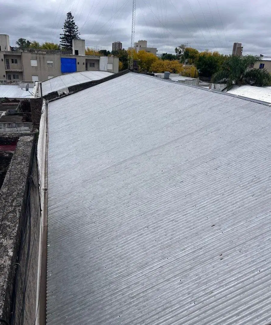 DEPOSITO EN VENTA EN PERGAMINO CON DEPARTAMENTO 4