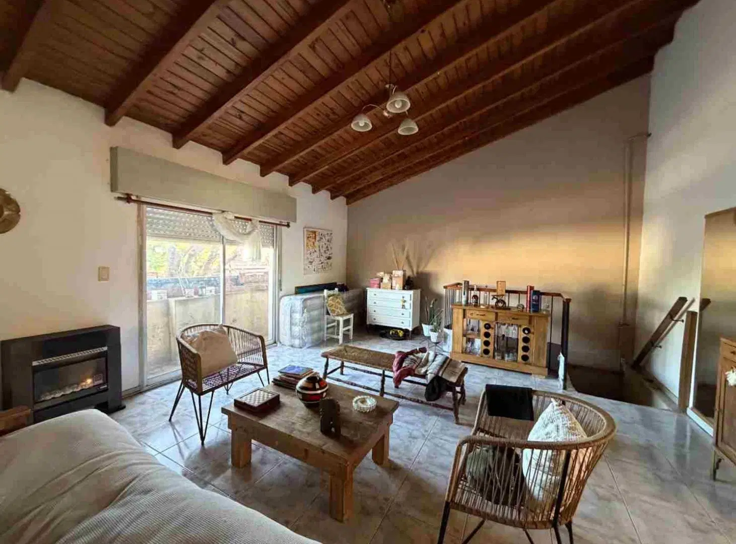 CASA CON LOCAL Y GALPÓN EN VENTA EN PERGAMINO 3