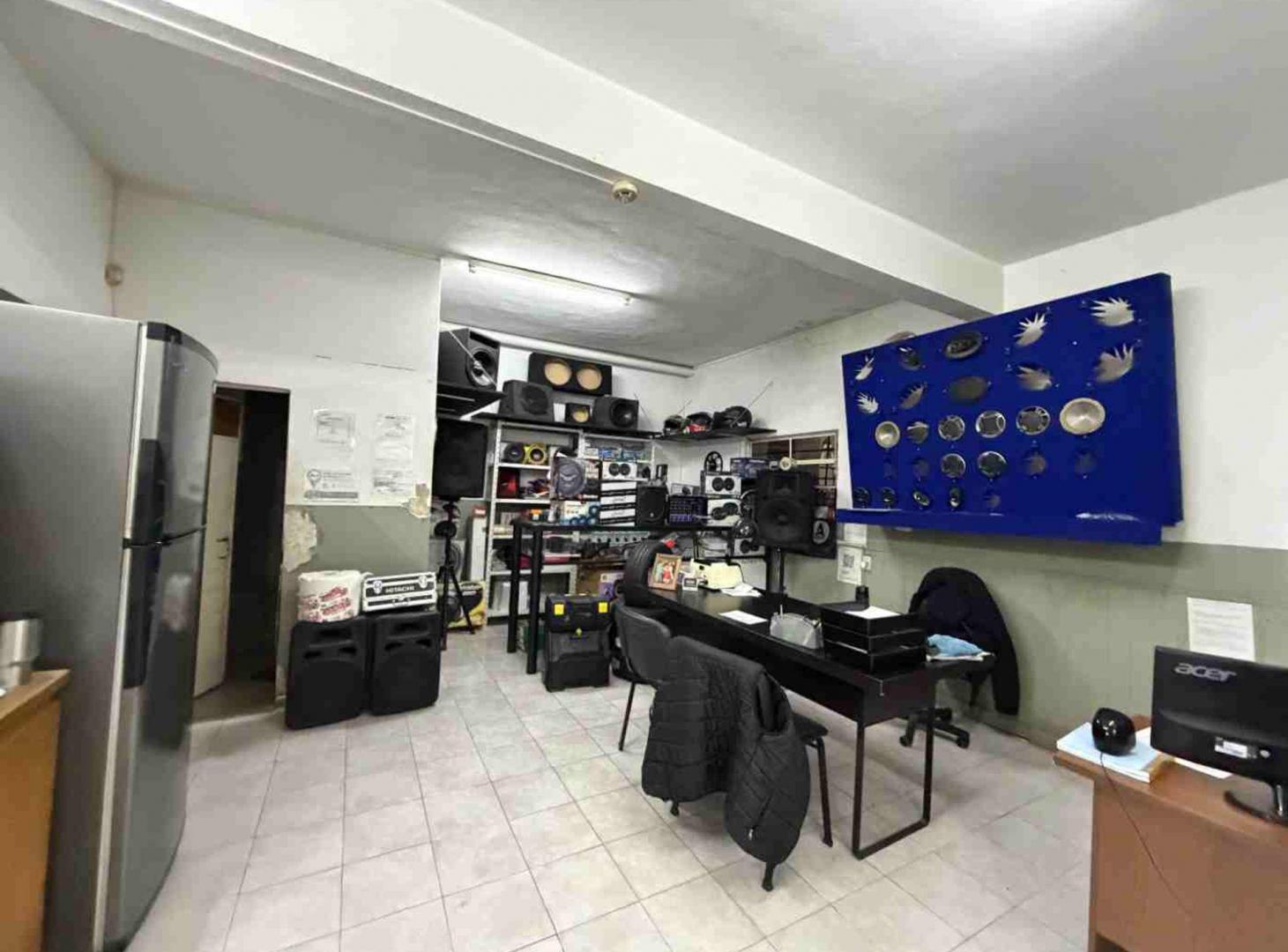 CASA CON LOCAL Y GALPÓN EN VENTA EN PERGAMINO
