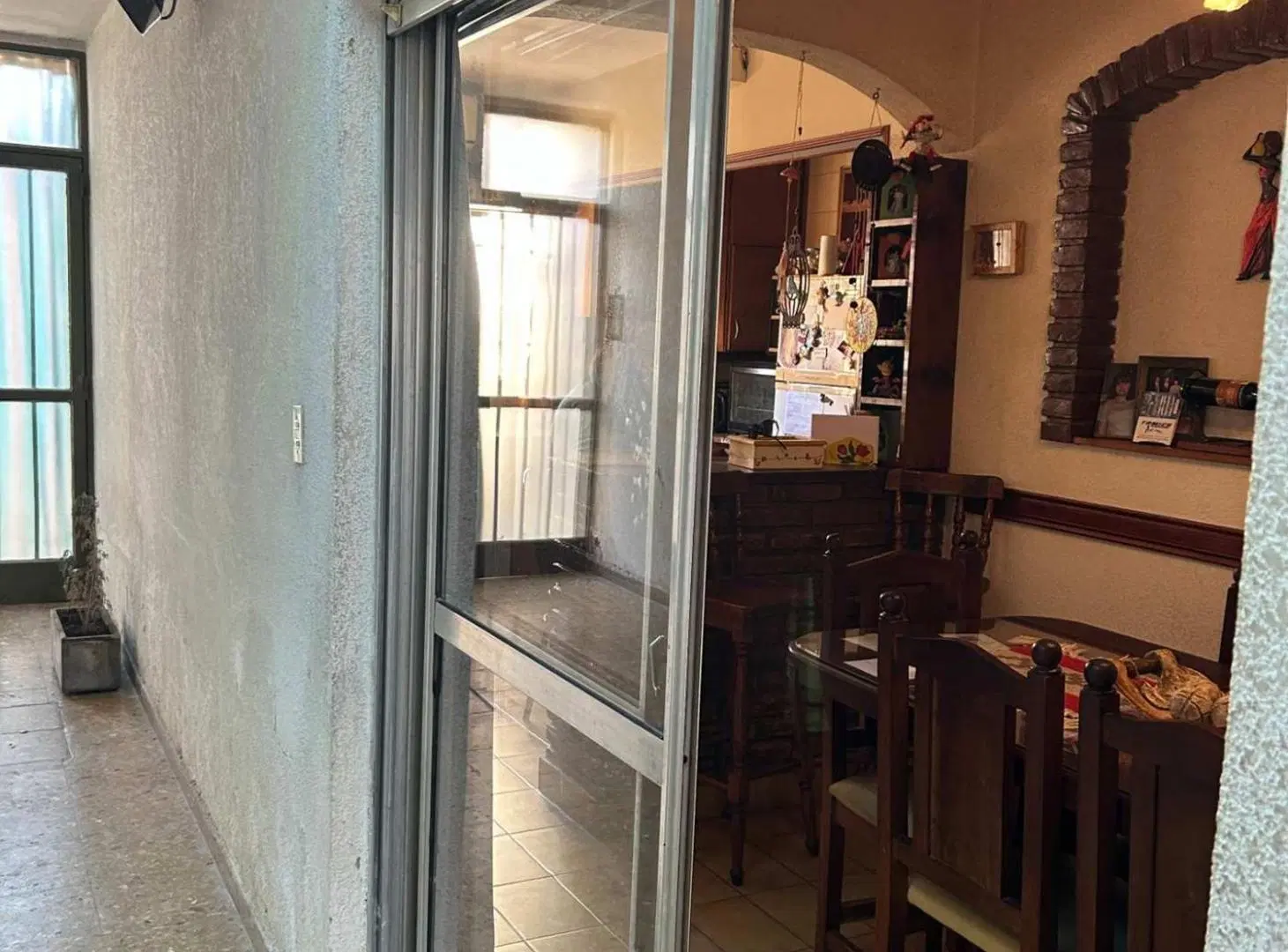 CASA EN VENTA EN PERGAMINO CON GARAJE Y GALPON 2