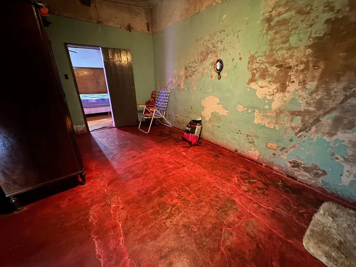 CASA EN VENTA EN PERGAMINO A RECICLAR 5