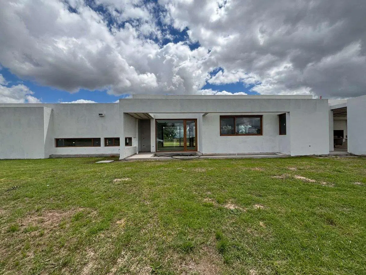 CASA QUINTA EN VENTA EN BRAGADO EN CONSTRUCCION 4