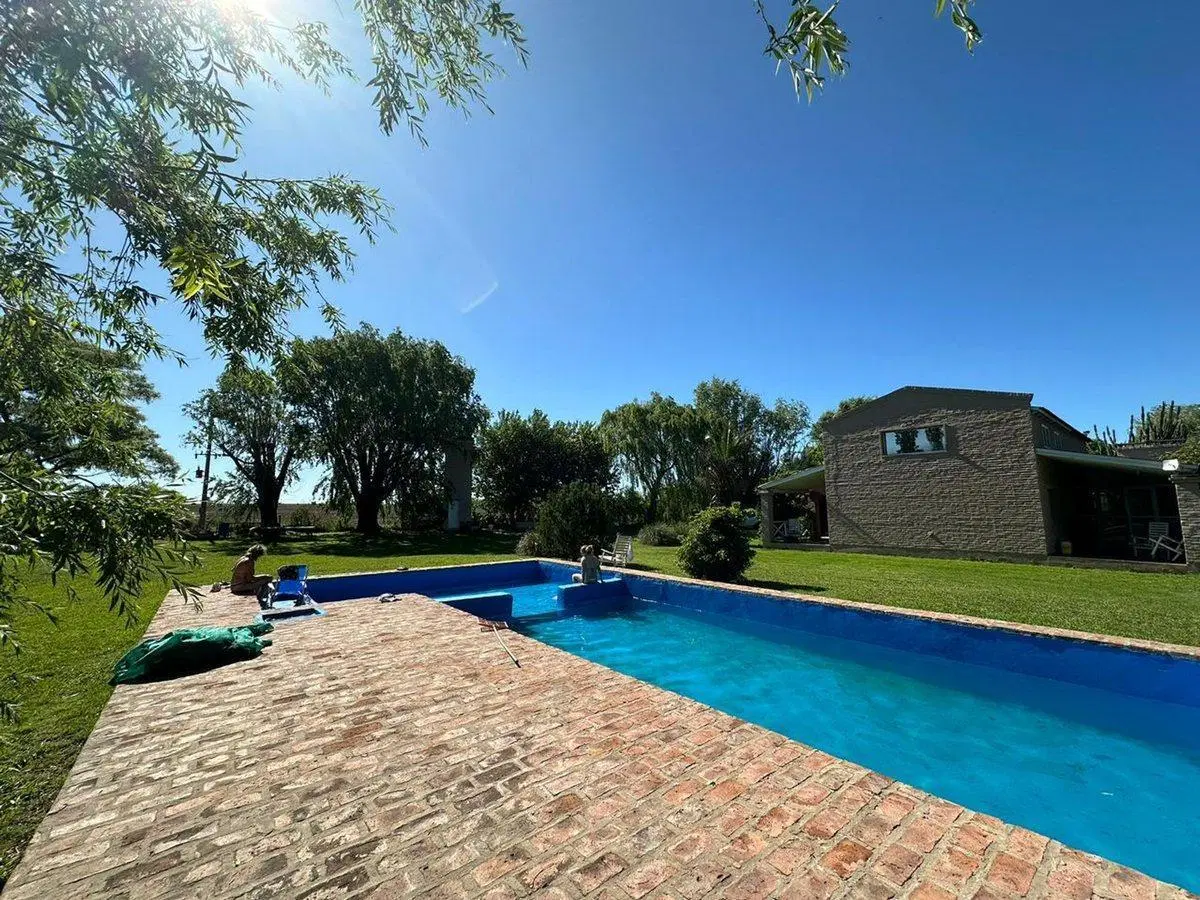 CAMPO EN VENTA EN PERGAMINO CON CASCO 3