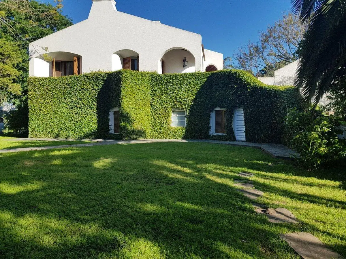 FÁBRICA CON CASA EN VENTA EN ARRECIFES 4