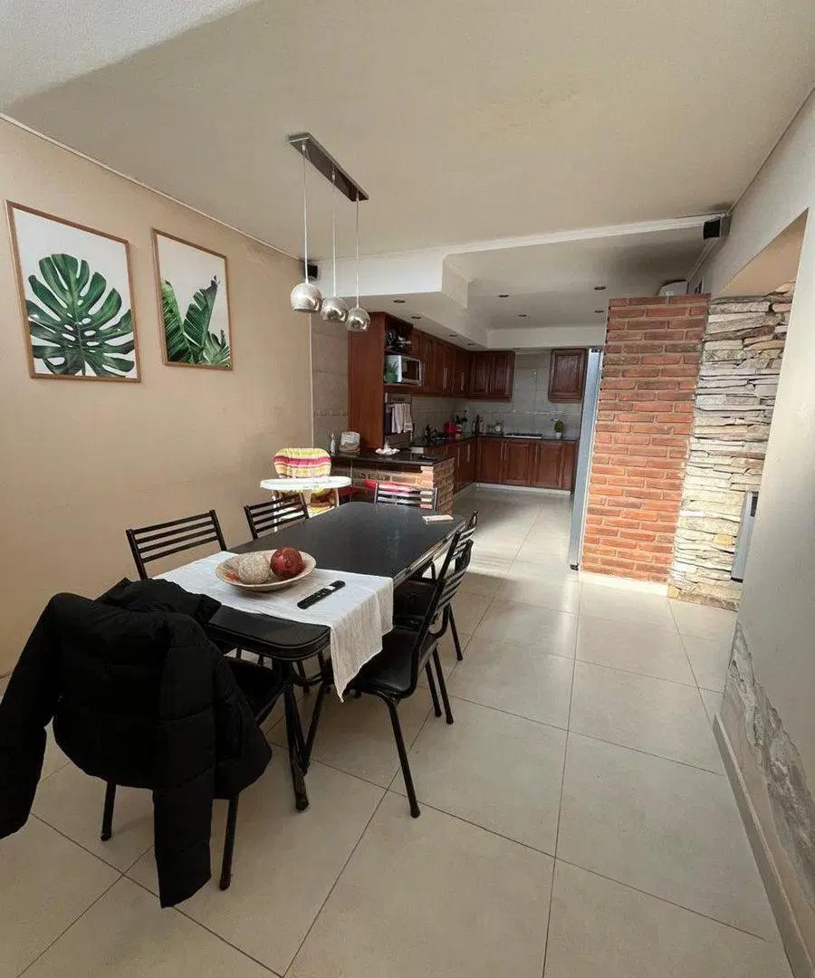 CASA EN VENTA EN INES INDART CON PILETA 3
