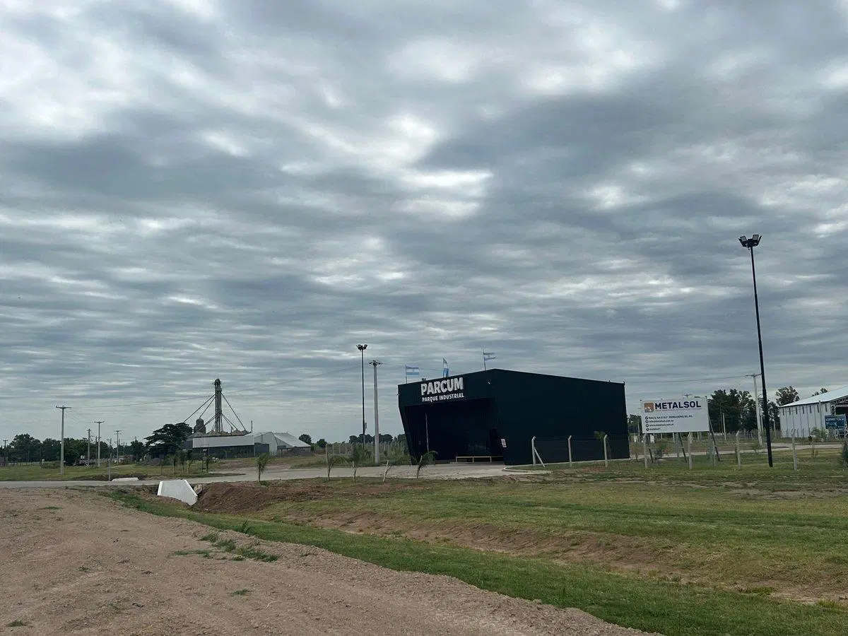 LOTE INDUSTRIAL EN VENTA EN PERGAMINO 5