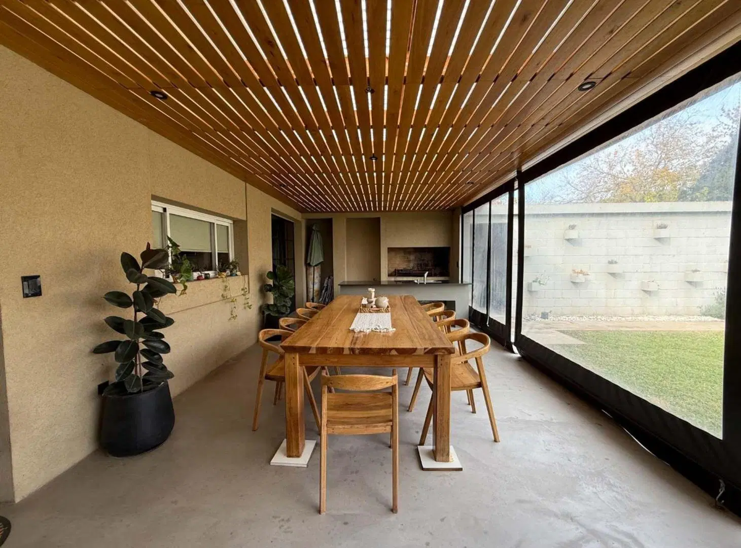 CASA EN VENTA EN MANUEL OCAMPO CON PATIO 4