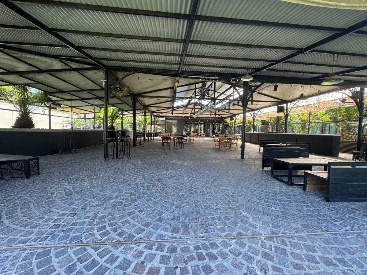 HOTEL EN VENTA EN CHIVILCOY 2