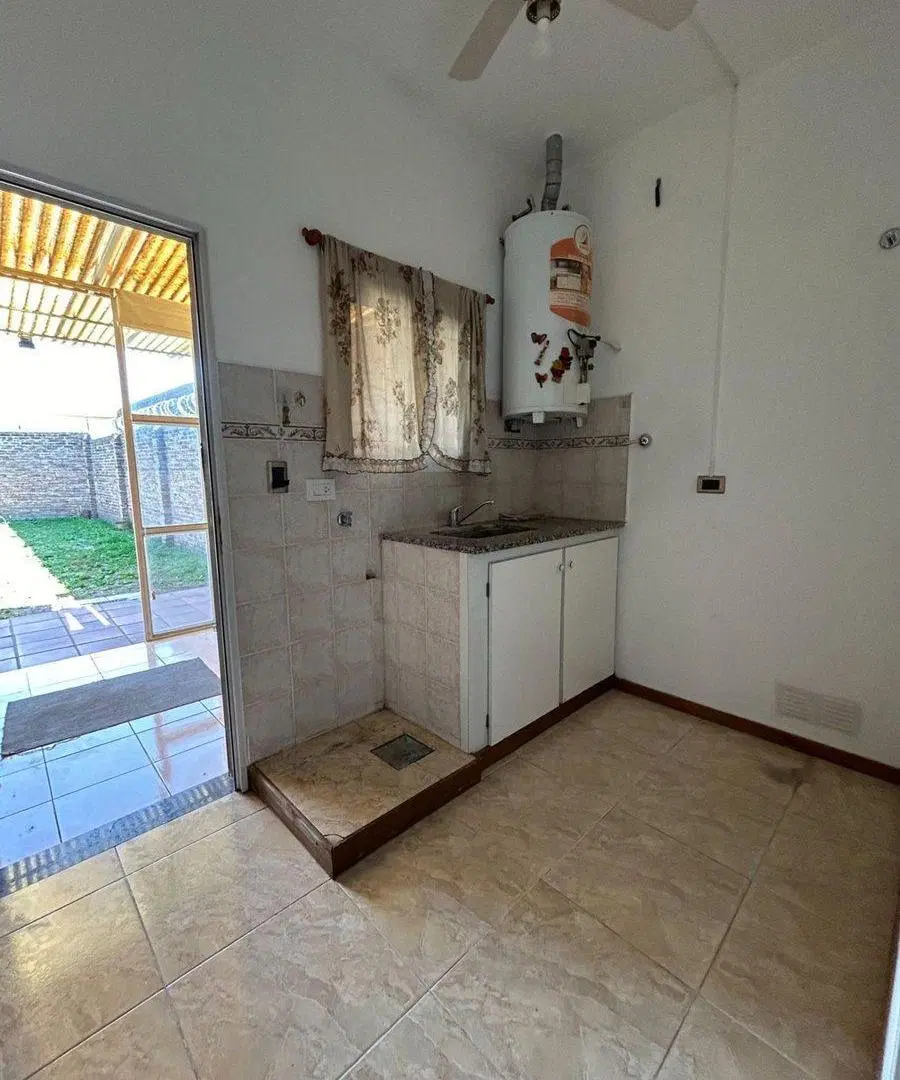 CASA EN VENTA EN PERGAMINO 5