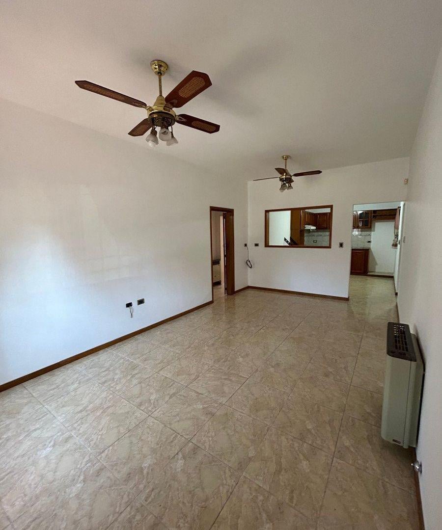 CASA EN VENTA EN PERGAMINO