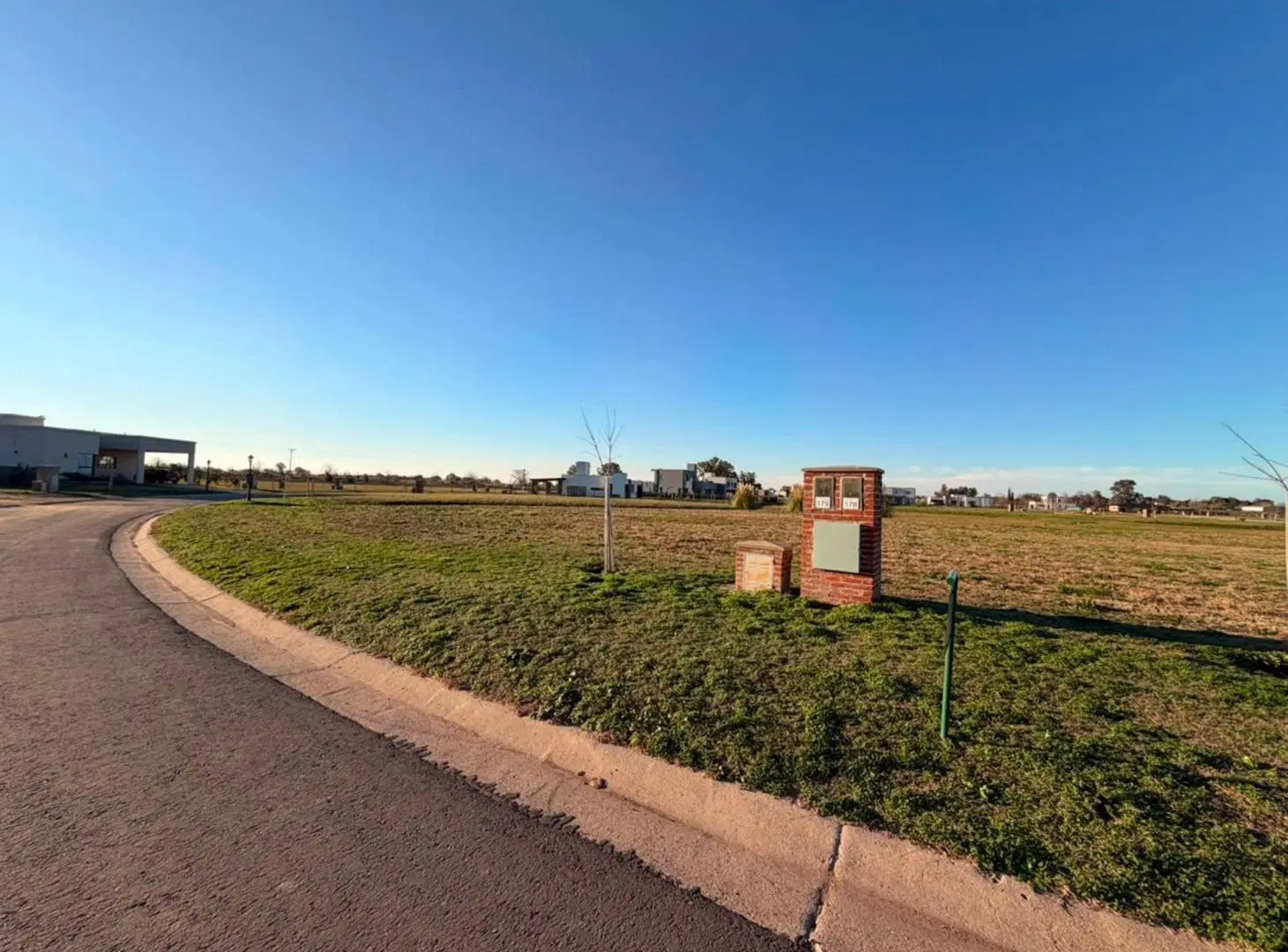 LOTE EN VENTA EN PERGAMINO EN BARRIO CERRADO 2