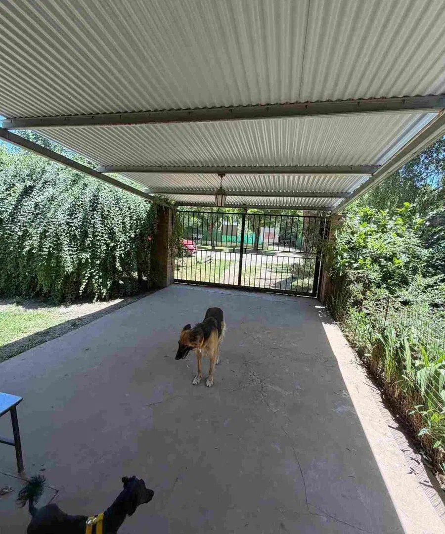 CASA QUINTA EN VENTA EN PERGAMINO CON PILETA 4