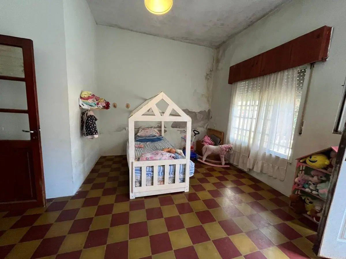 CASA EN VENTA EN PERGAMINO CON PATIO 4