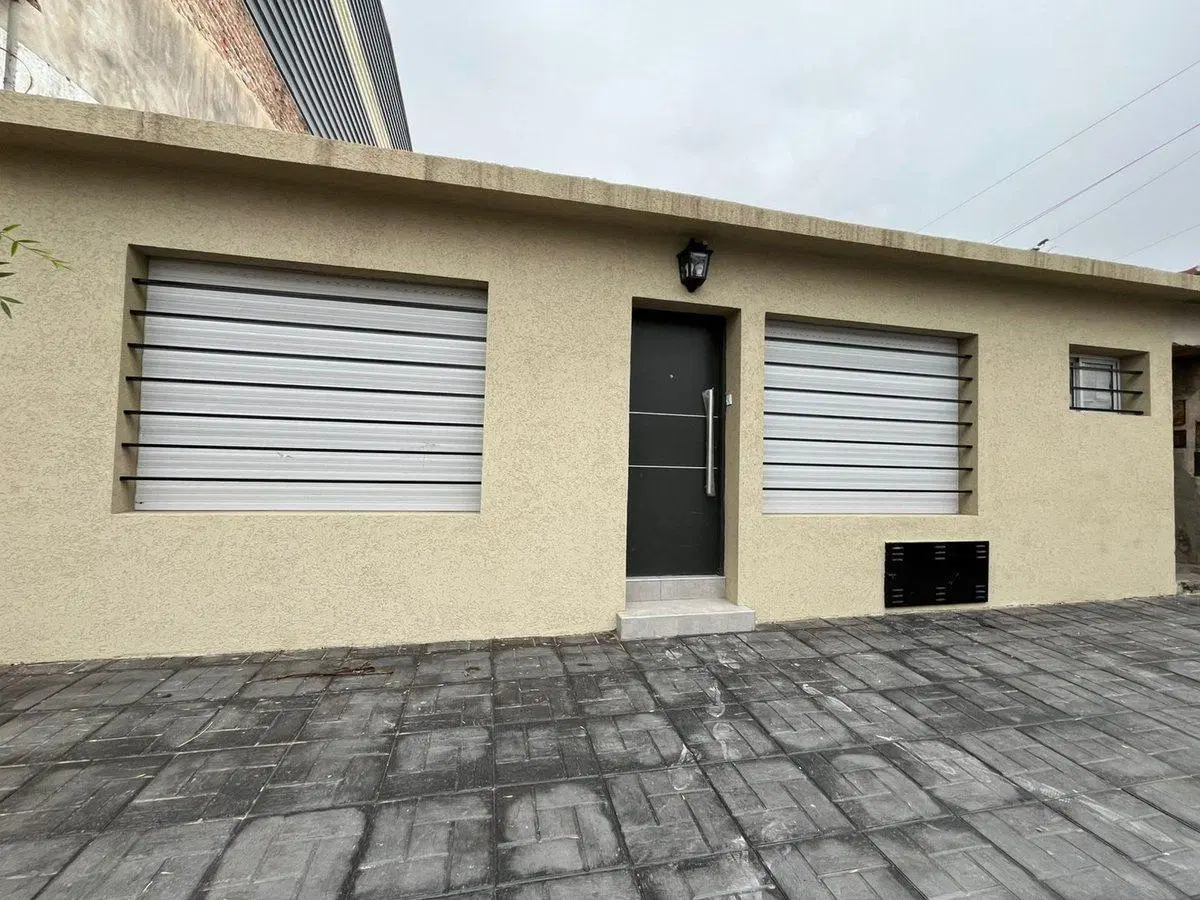 PH EN VENTA EN PERGAMINO CON PATIO 3