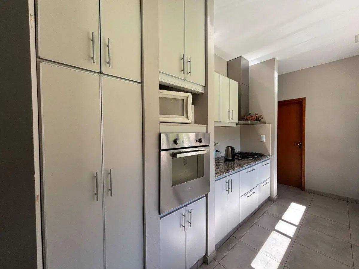 CASA EN VENTA EN BRAGADO CON PILETA 4