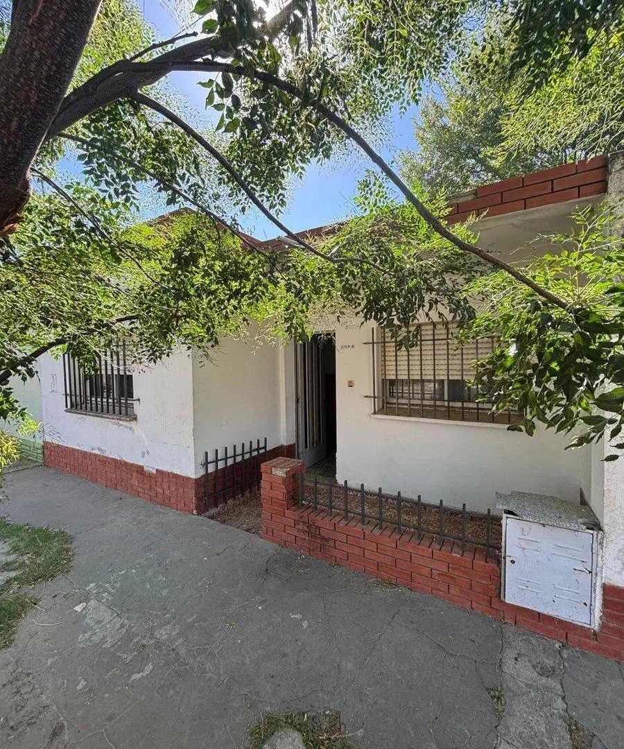 CASA EN VENTA EN PERGAMINO A REFACCIONAR 5