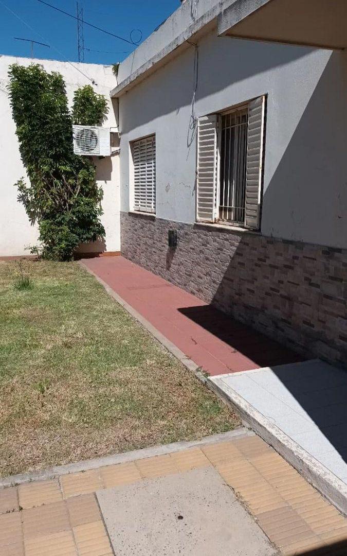 CASA EN VENTA EN PERGAMINO