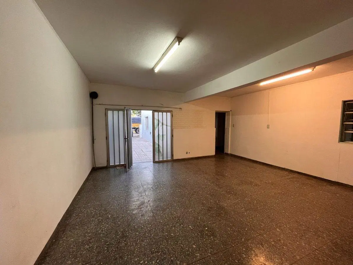 CASA EN VENTA EN COLON CON PILETA 4