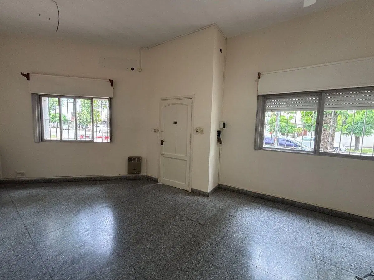 CASA EN VENTA EN BRAGADO 4