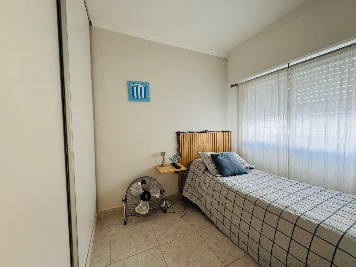 CASA EN VENTA EN PERGAMINO CON PILETA 5