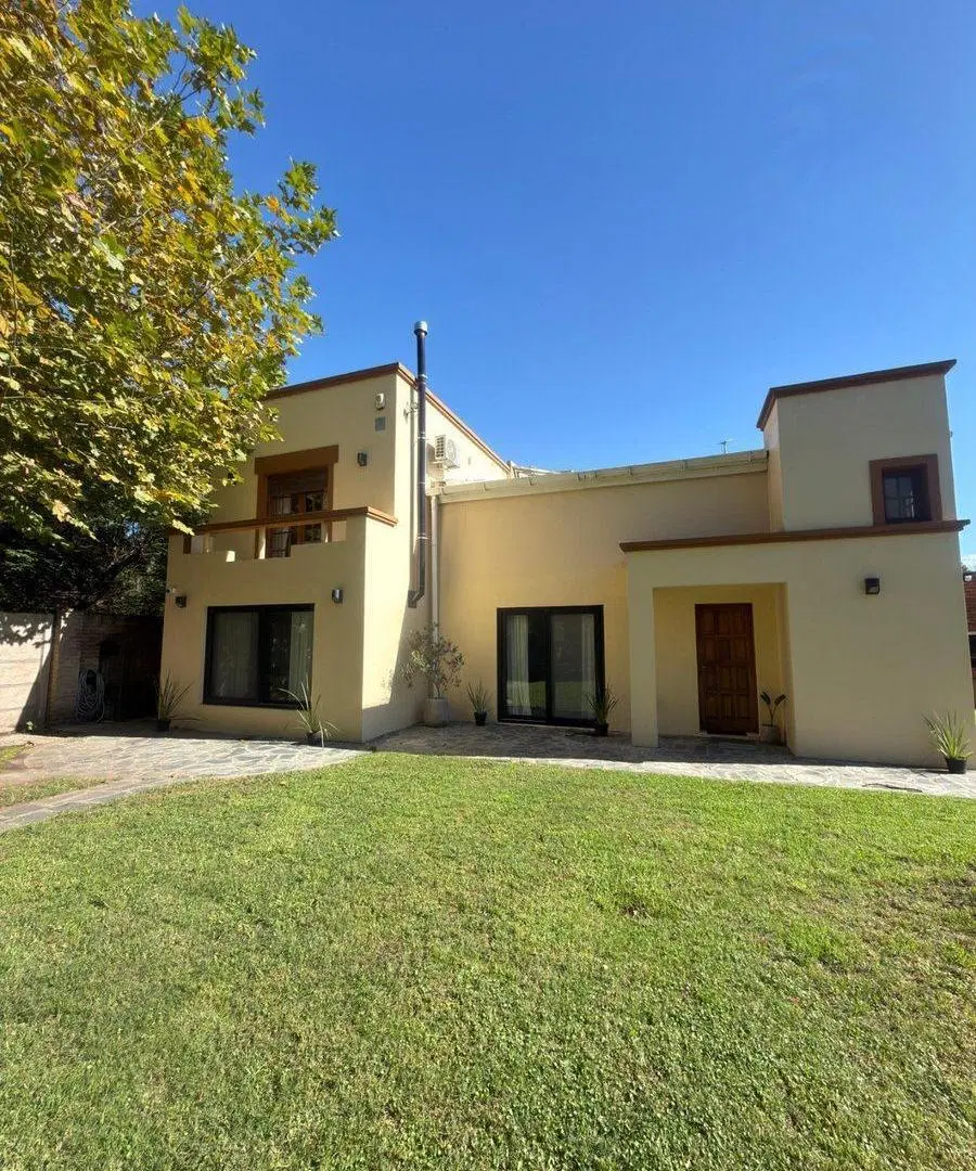 CASA QUINTA EN VENTA EN PEHUAJÓ 2